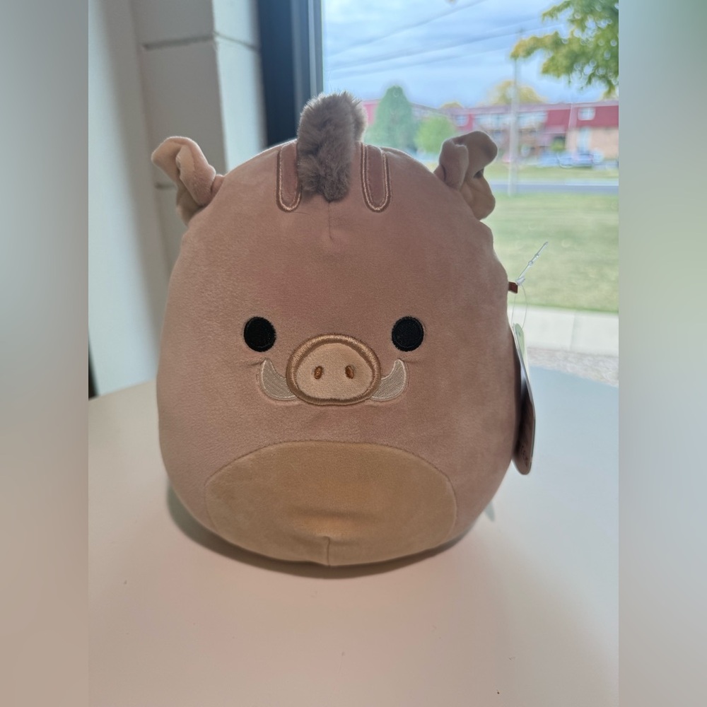 NWT Squishmallow Warren the Warthog